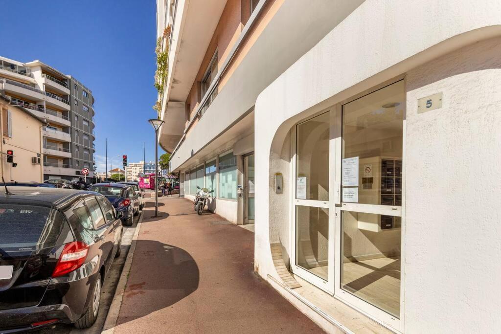Centre A 2 Pas De La Vieille Ville, Plages Appartement Antibes