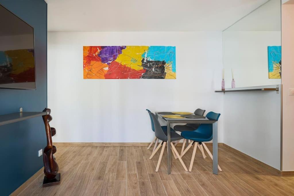 Centre A 2 Pas De La Vieille Ville, Plages Apartment