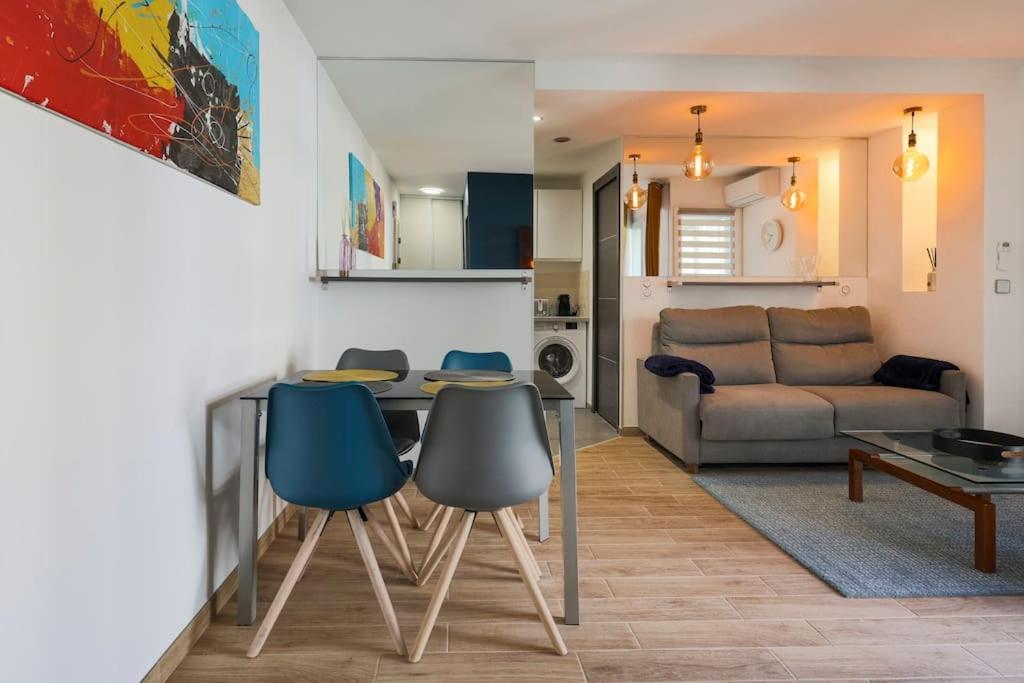Centre A 2 Pas De La Vieille Ville, Plages Apartment *